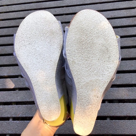 Juicy Couture Gray and Yellow Sandals with Wrapped Fabric Detail - Picture 13 of 13